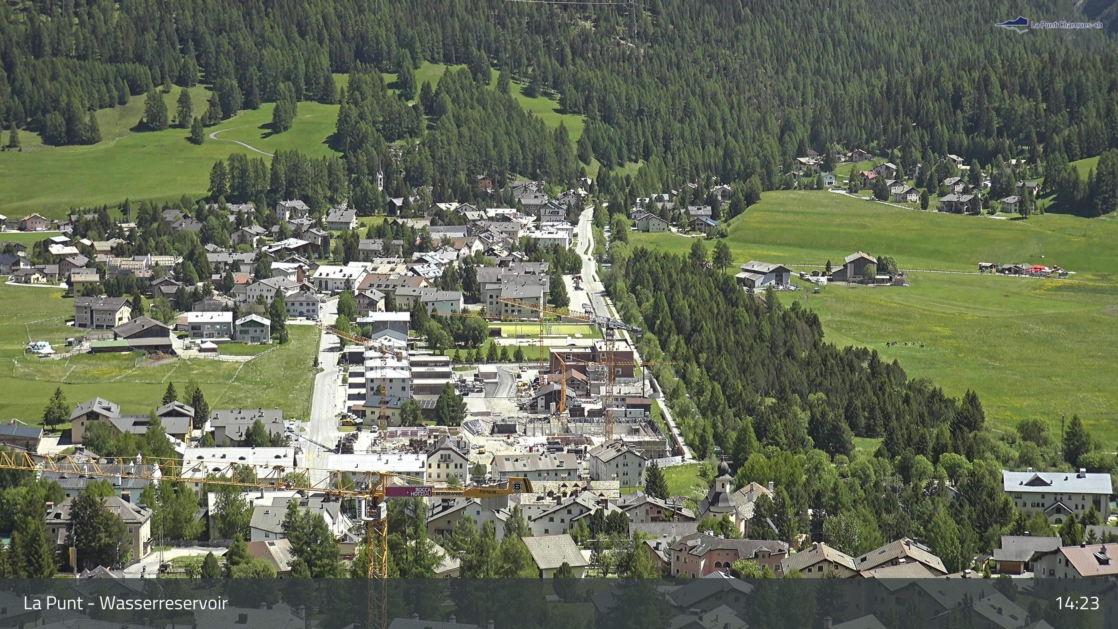 La Punt Chamues-ch: La Punt: Wasserreservoir - Sportplatz