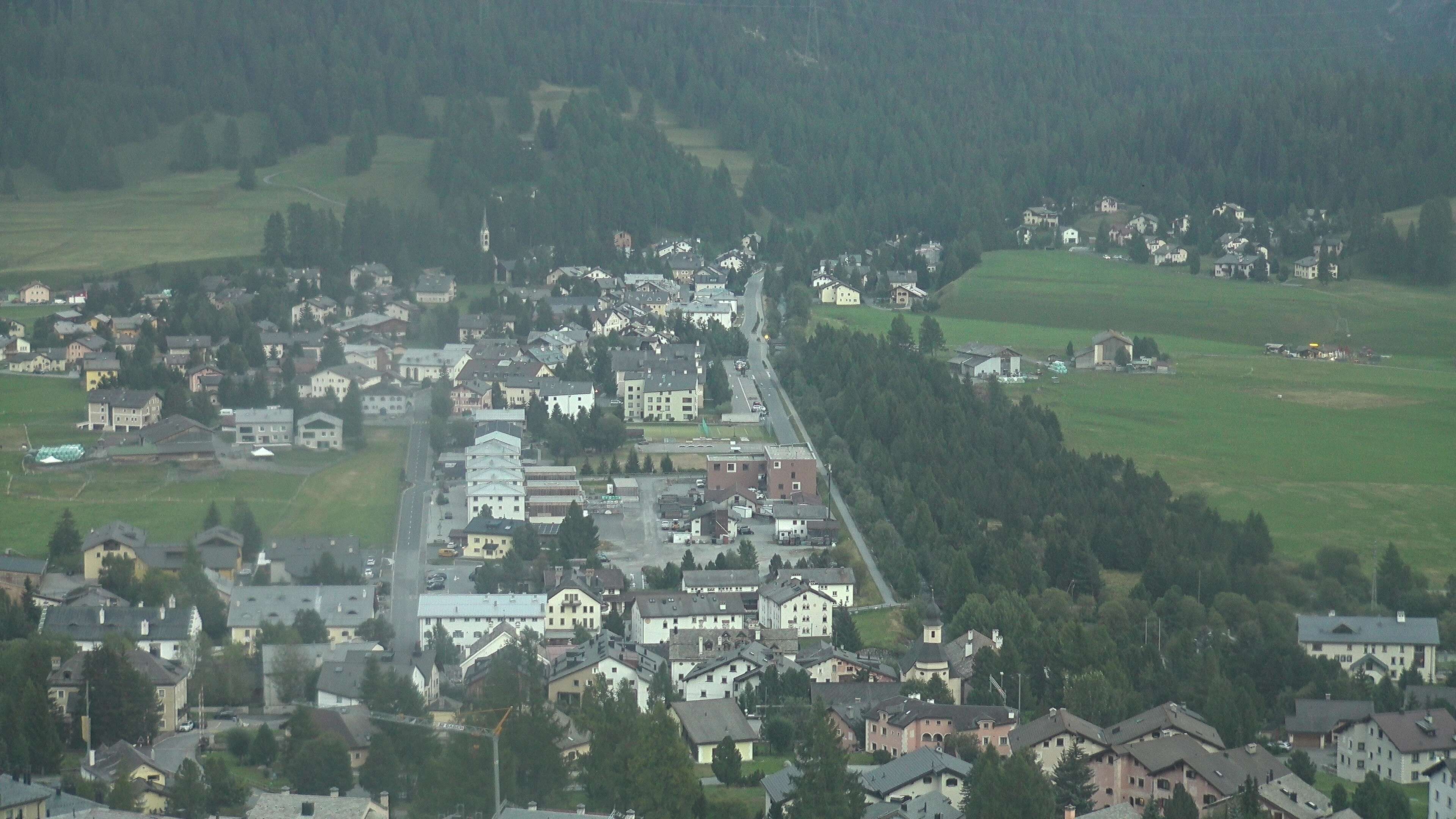 La Punt: Wasserreservoir - Sportplatz