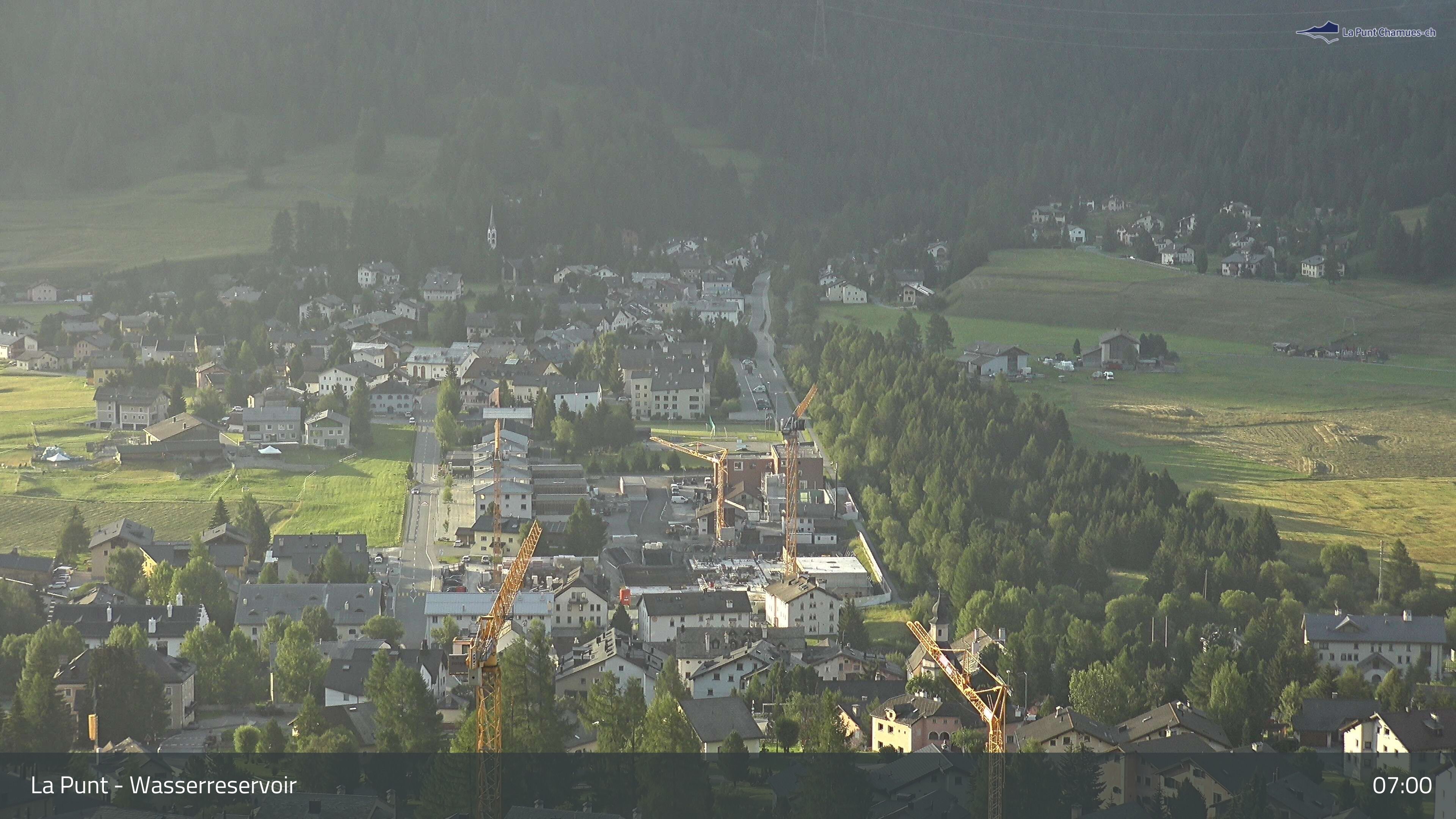 La Punt Chamues-ch: La Punt: Wasserreservoir - Sportplatz