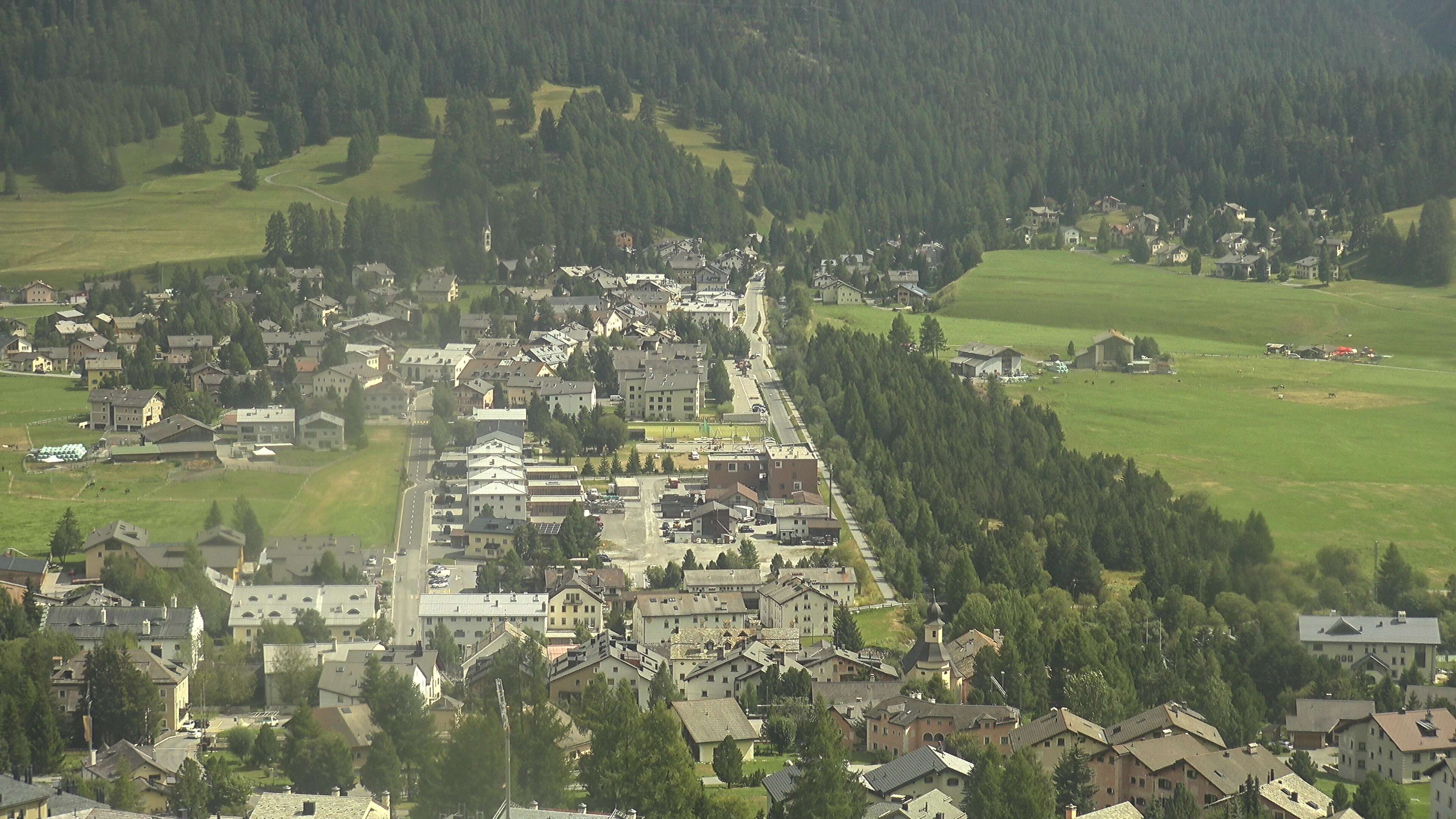 La Punt: Wasserreservoir - Sportplatz