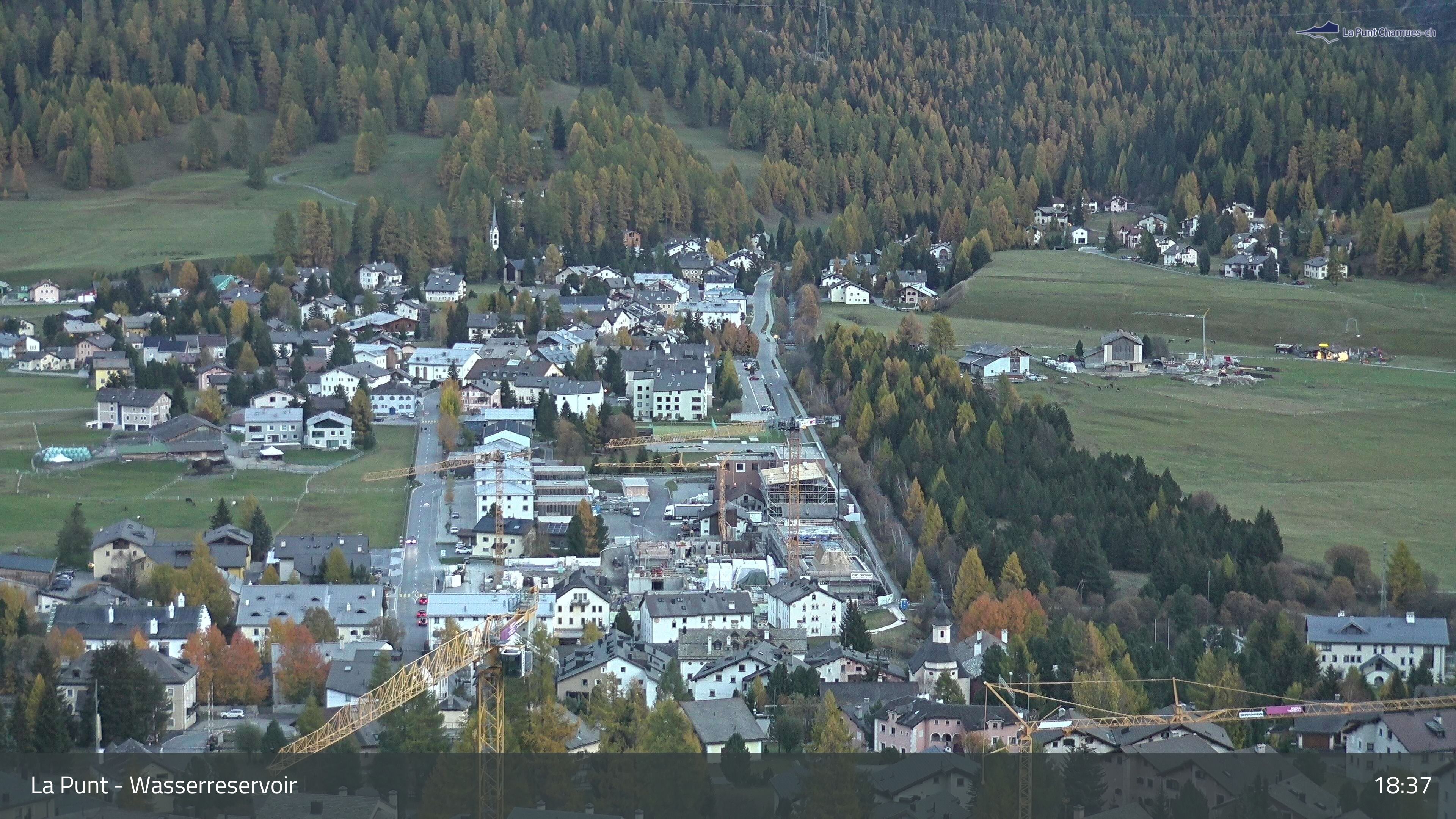 La Punt Chamues-ch: La Punt: Wasserreservoir - Sportplatz