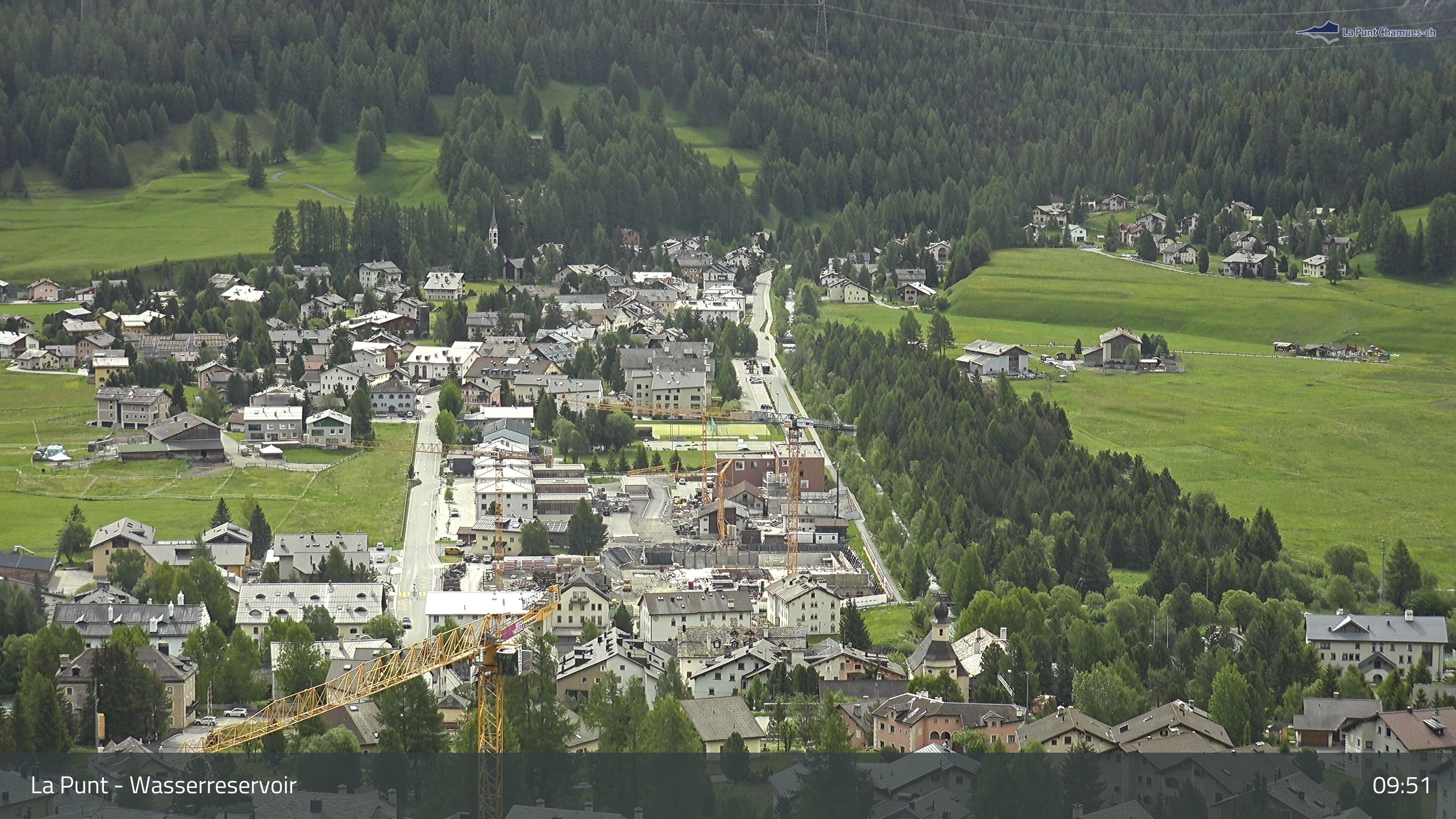 La Punt Chamues-ch: La Punt: Wasserreservoir - Sportplatz