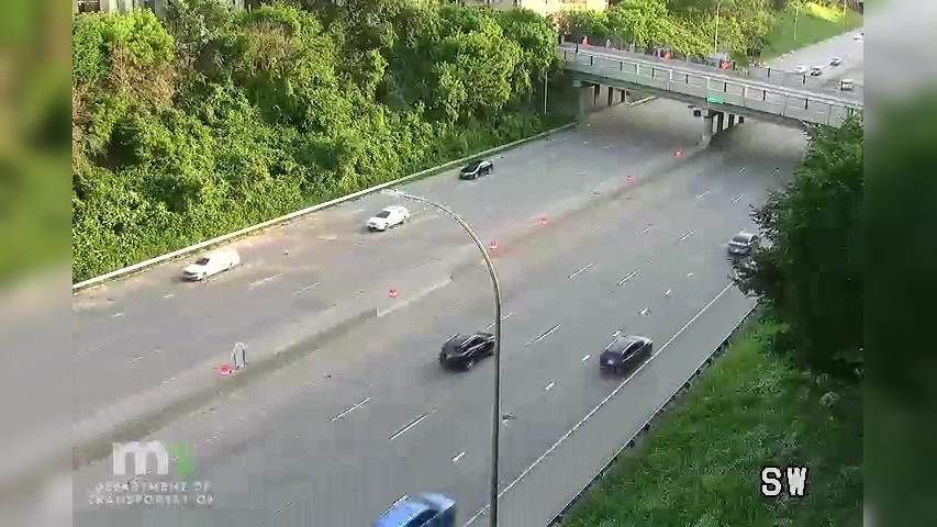 Traffic Cam Stevens Square - Loring Heights: I-94 WB @ Nicollet Ave