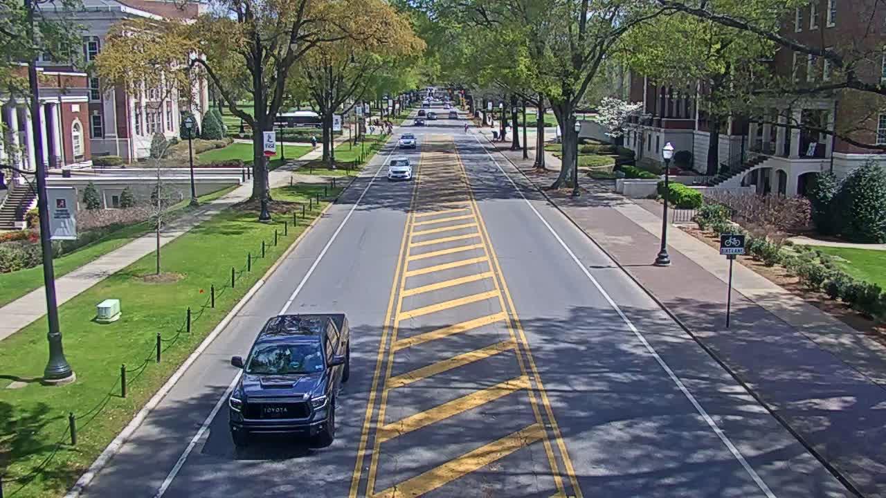 Traffic Cam Tuscaloosa › West: TUS-CAM-University-Stadium
