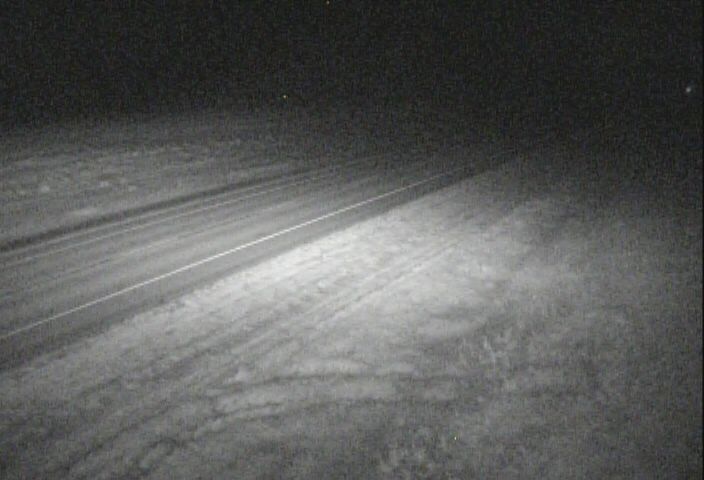 Traffic Cam Kinuso: Hwy 2: West of Range Road 103 near