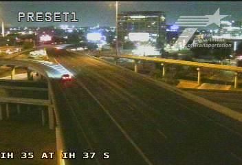 Traffic Cam San Antonio › North: IH 35 at IH 37 S