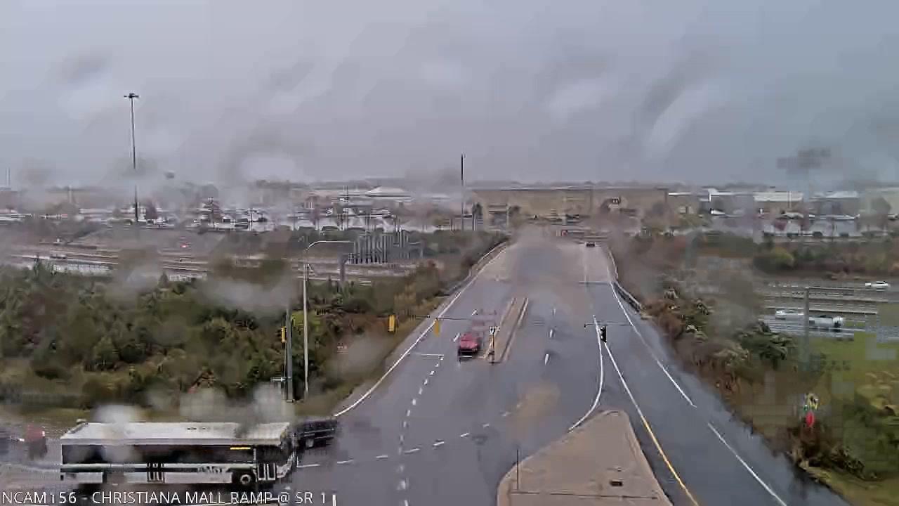 Traffic Cam Balsam Terrace: CHRISTIANA MALL RAMP @ SR