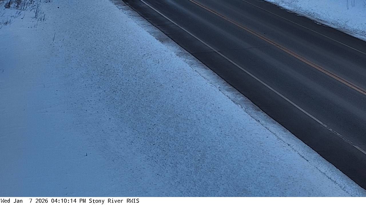 Traffic Cam Lake: MN 1: T.H.1 (Stony River - MP 311.0): T.H.1 (Stony River - MP 311.0) View