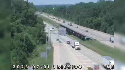 Traffic Cam Columbus: IN 46: 1-065-068-3-1 S of CR 200S