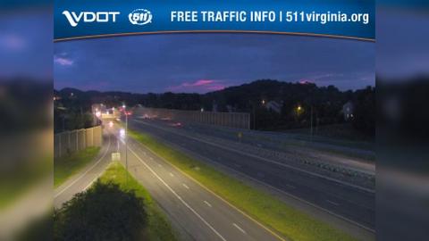 Traffic Cam Christiansburg: I-81 - MM 117.2 - NB