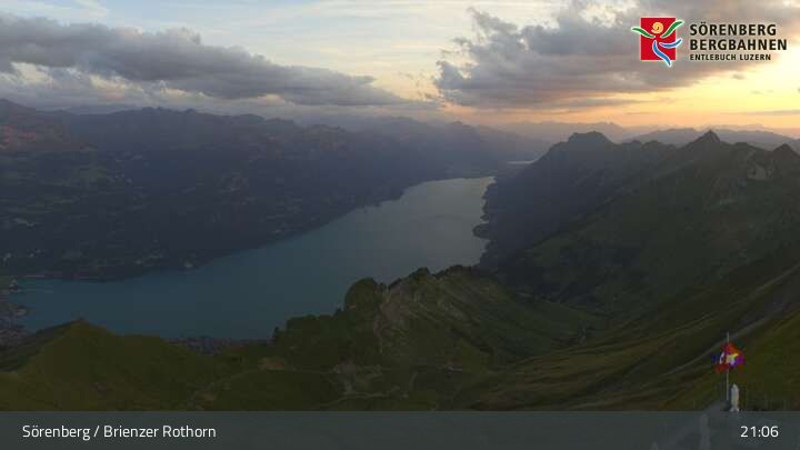 Sörenberg › Südwesten: Lake Brienz