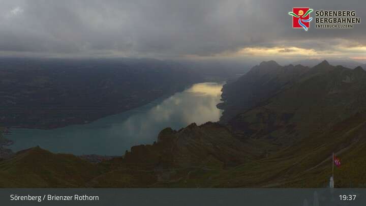 Sörenberg › Südwesten: Lake Brienz