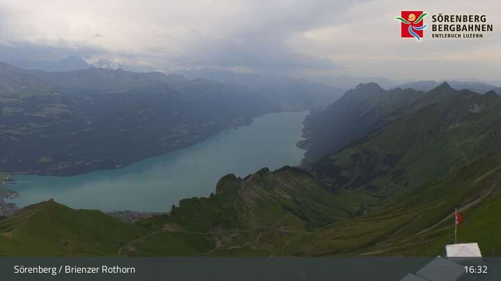 Sörenberg › Südwesten: Lake Brienz