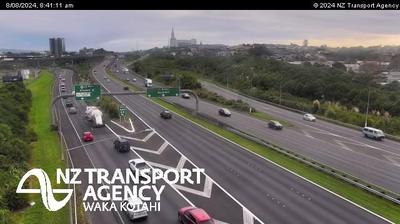 Puhinui › North: SH1/SH20 Interchange North