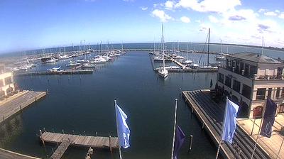 Rostock: Yachthafenresidenz Hohe Duene Yacht Harbour
