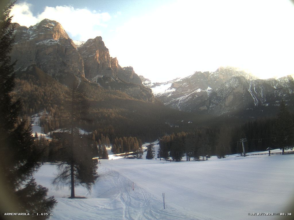 Traffic Cam San Cassiano › East: Sciovia Armentarola - Piz dles Cunturines