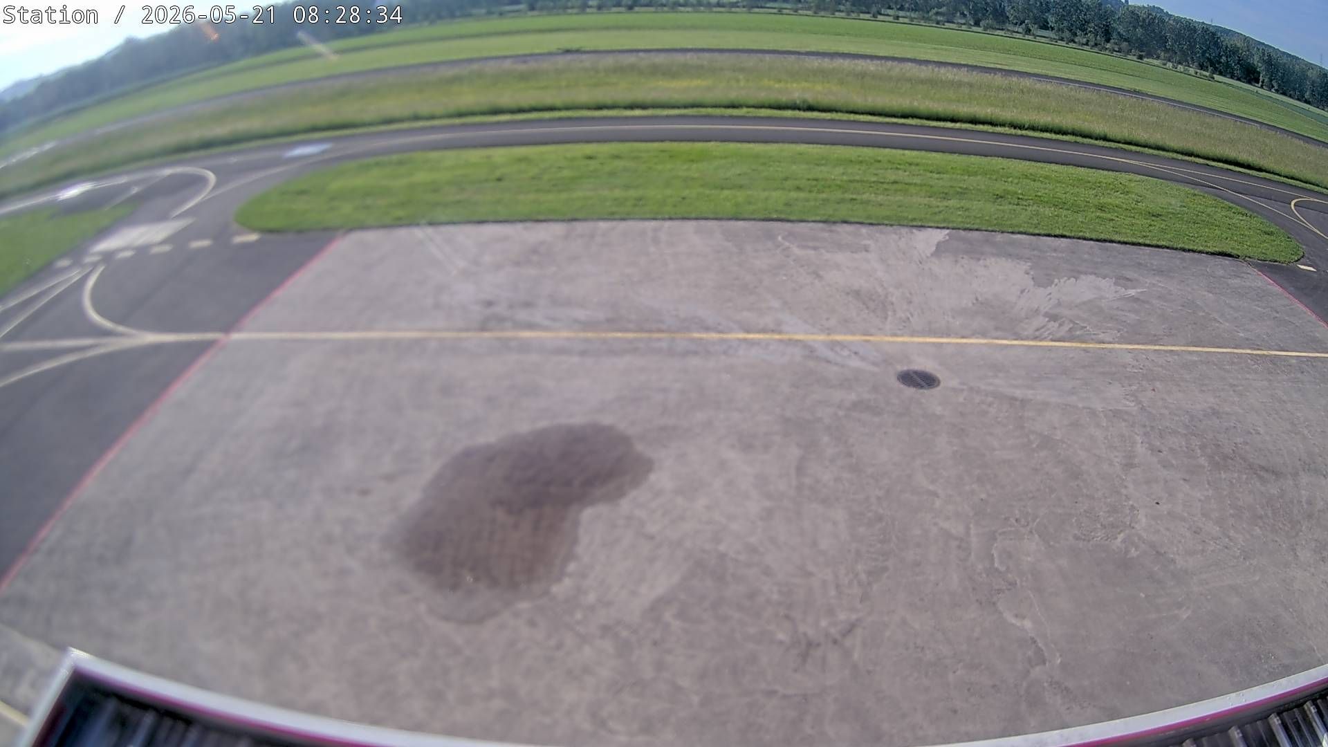 Yverdon-les-Bains: Airfield - Vaud, Switzerland: Parking