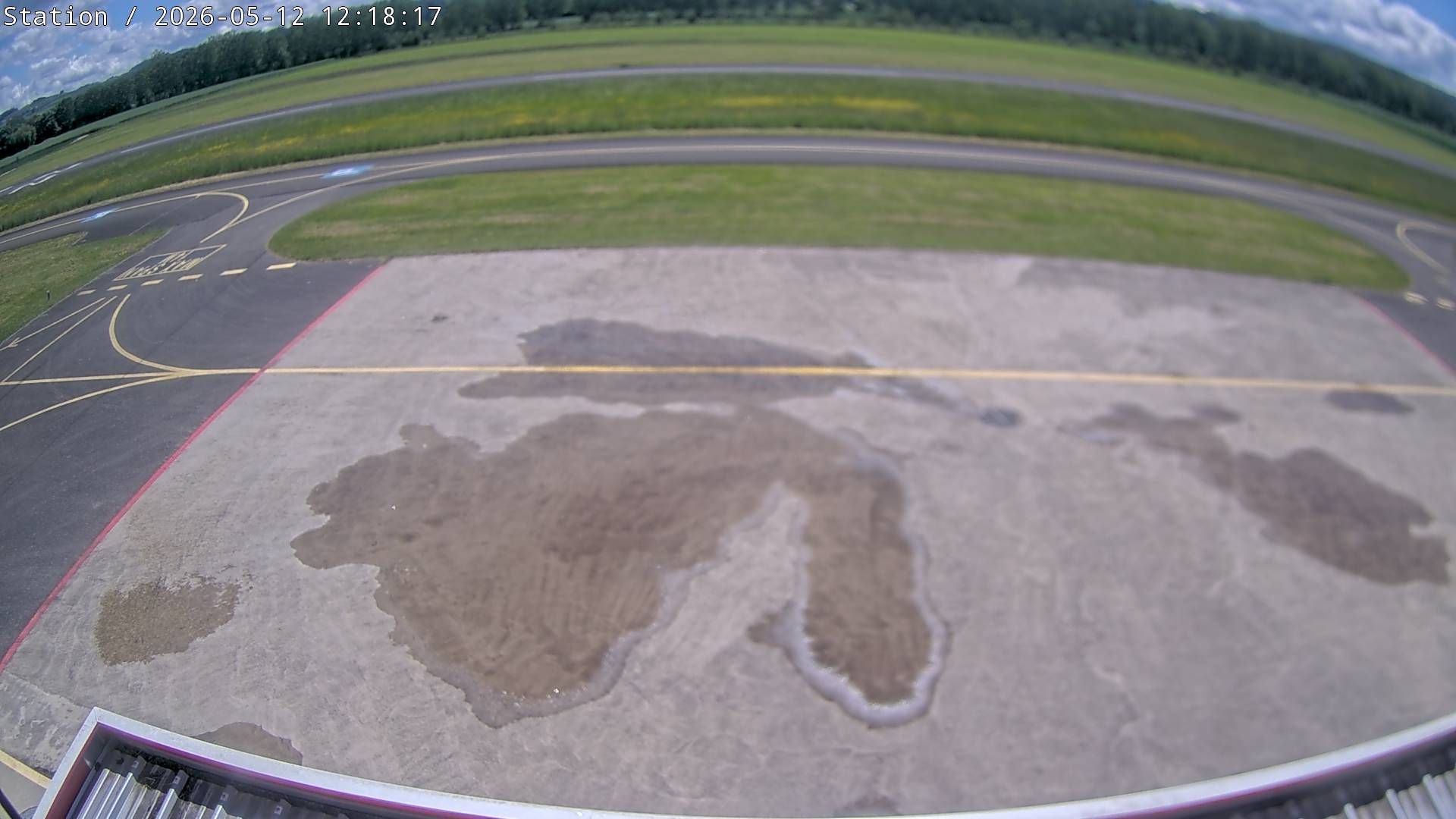 Yverdon-les-Bains: Airfield - Vaud, Switzerland: Parking