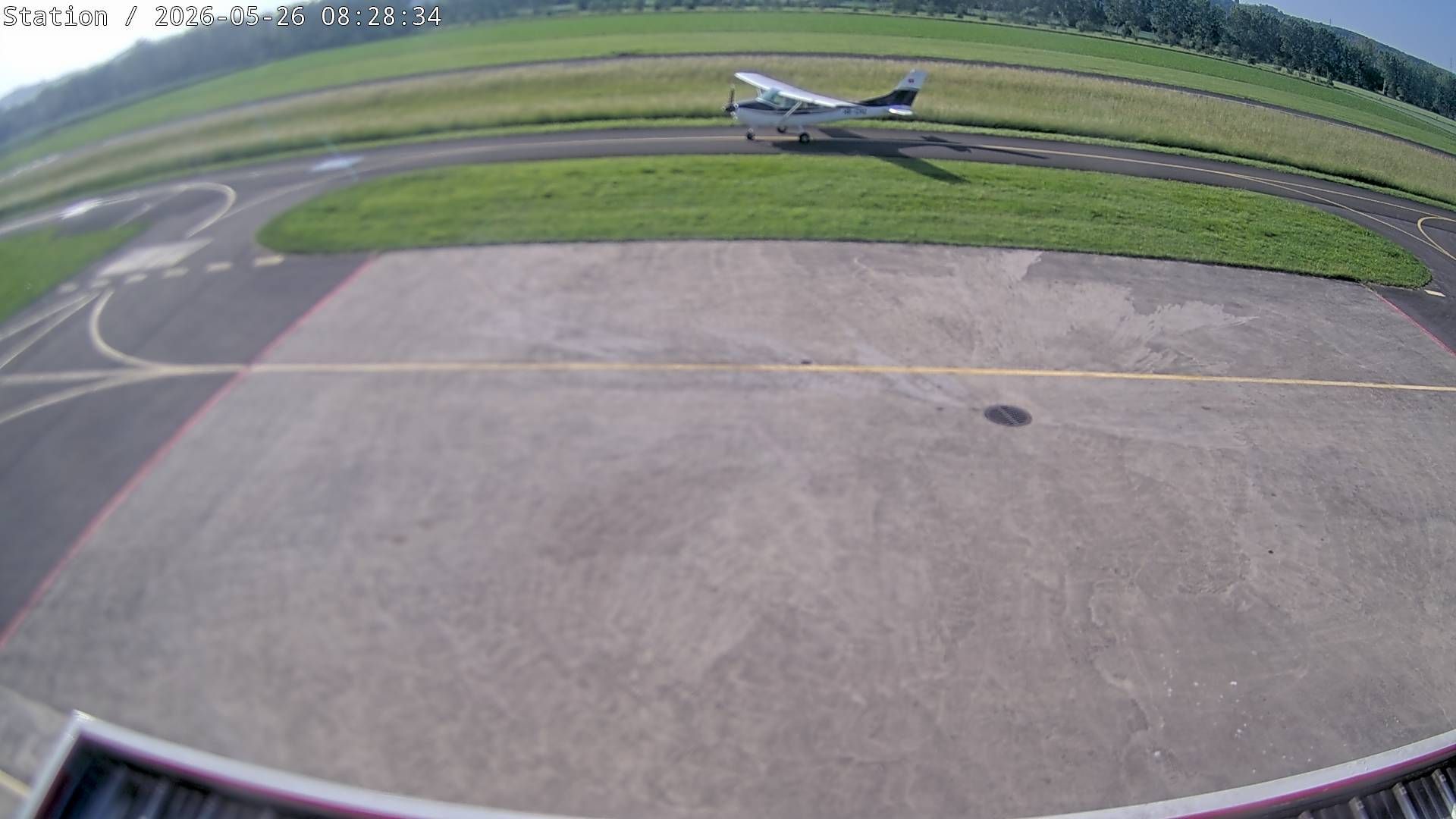 Yverdon-les-Bains: Airfield - Vaud, Switzerland: Parking