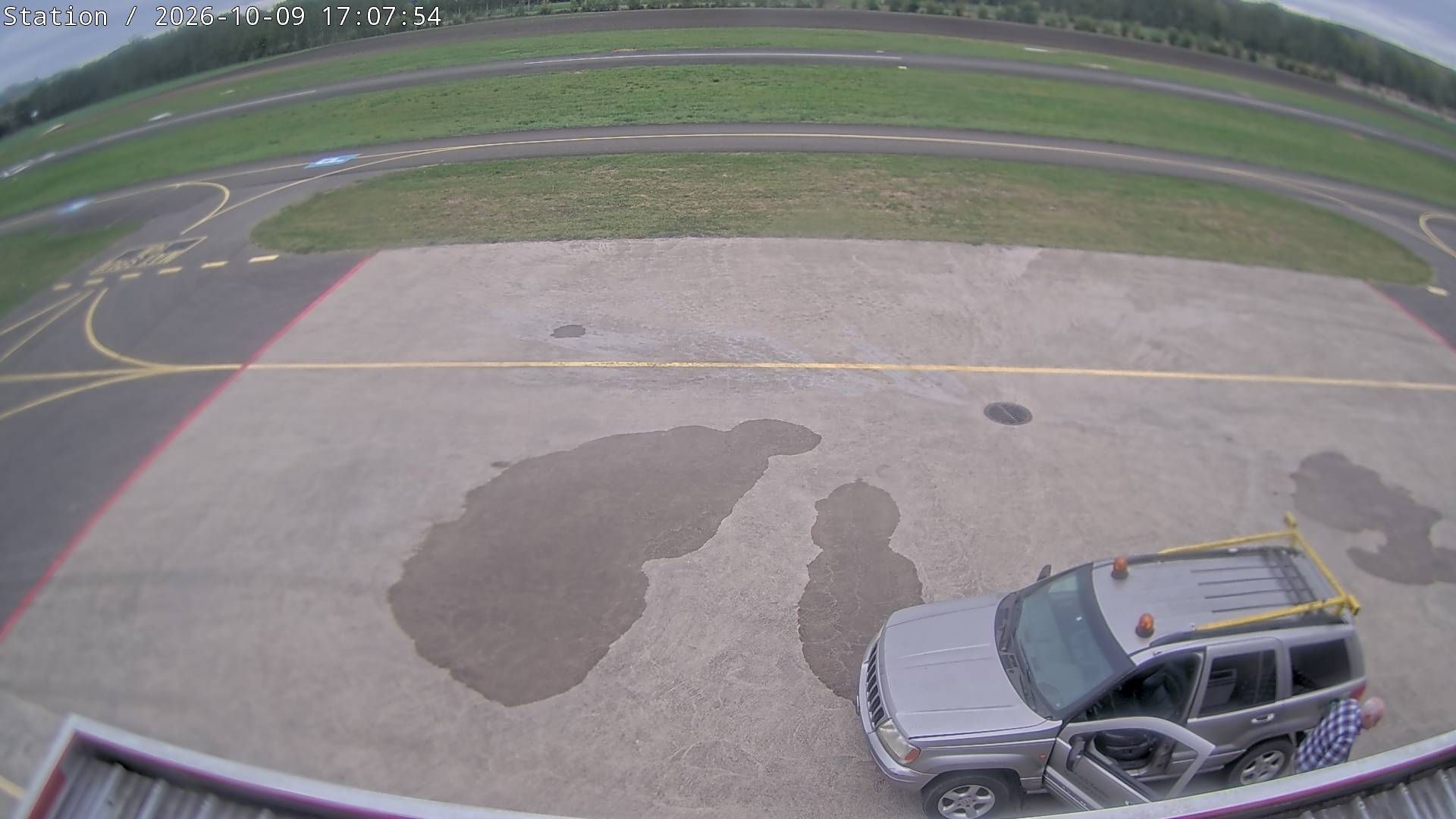 Yverdon-les-Bains: Airfield - Vaud, Switzerland: Parking