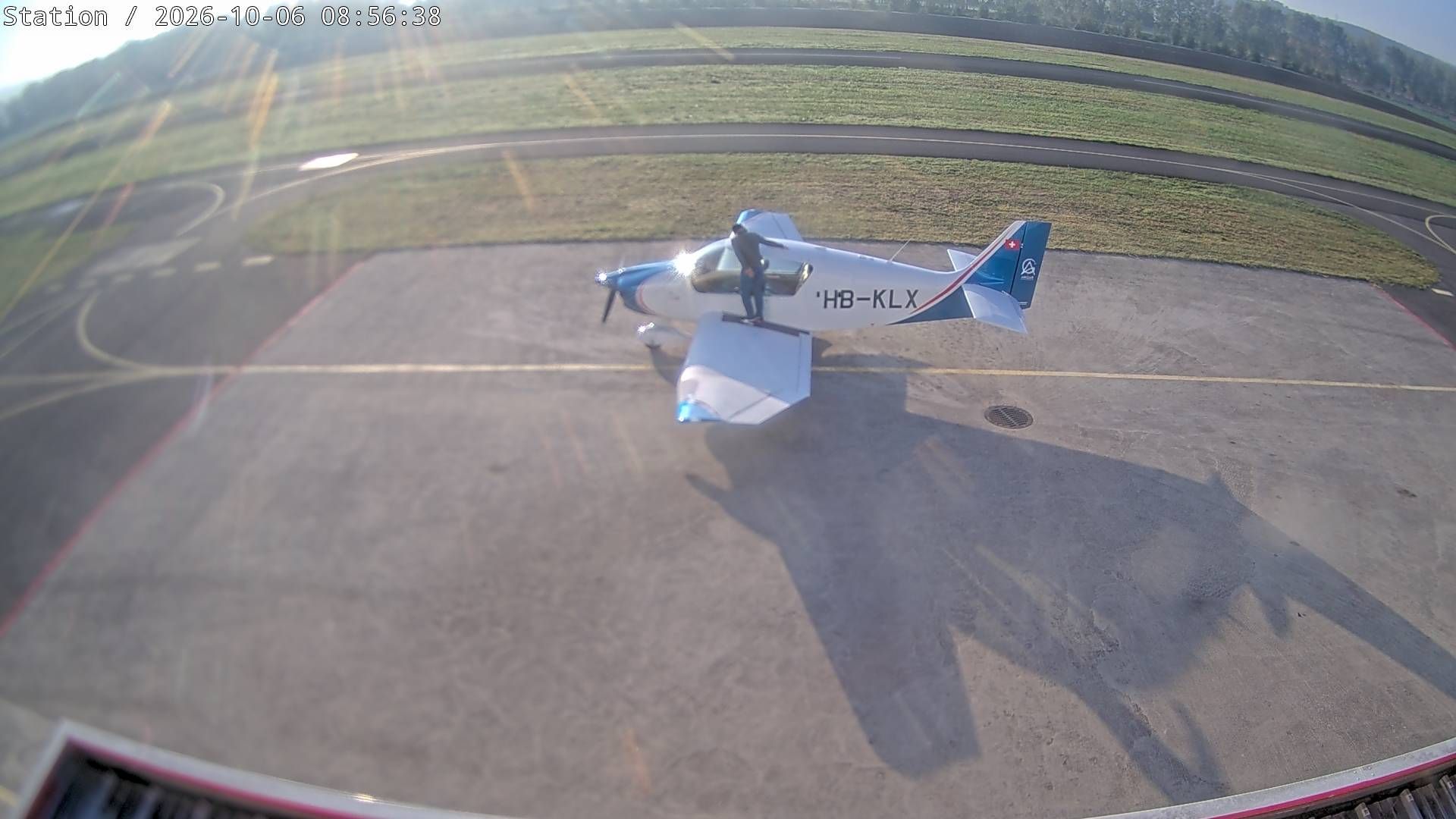 Yverdon-les-Bains: Airfield - Vaud, Switzerland: Parking
