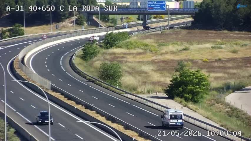 Traffic Cam La Roda › South-East