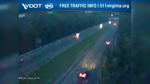 Traffic Cam City Center: I-64 - MM 251.38 - EB - just past Industrial Park Dr