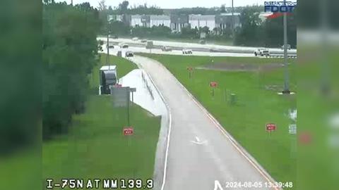 Traffic Cam Southland Lakes: 1393N_75_At_Luckett_M139