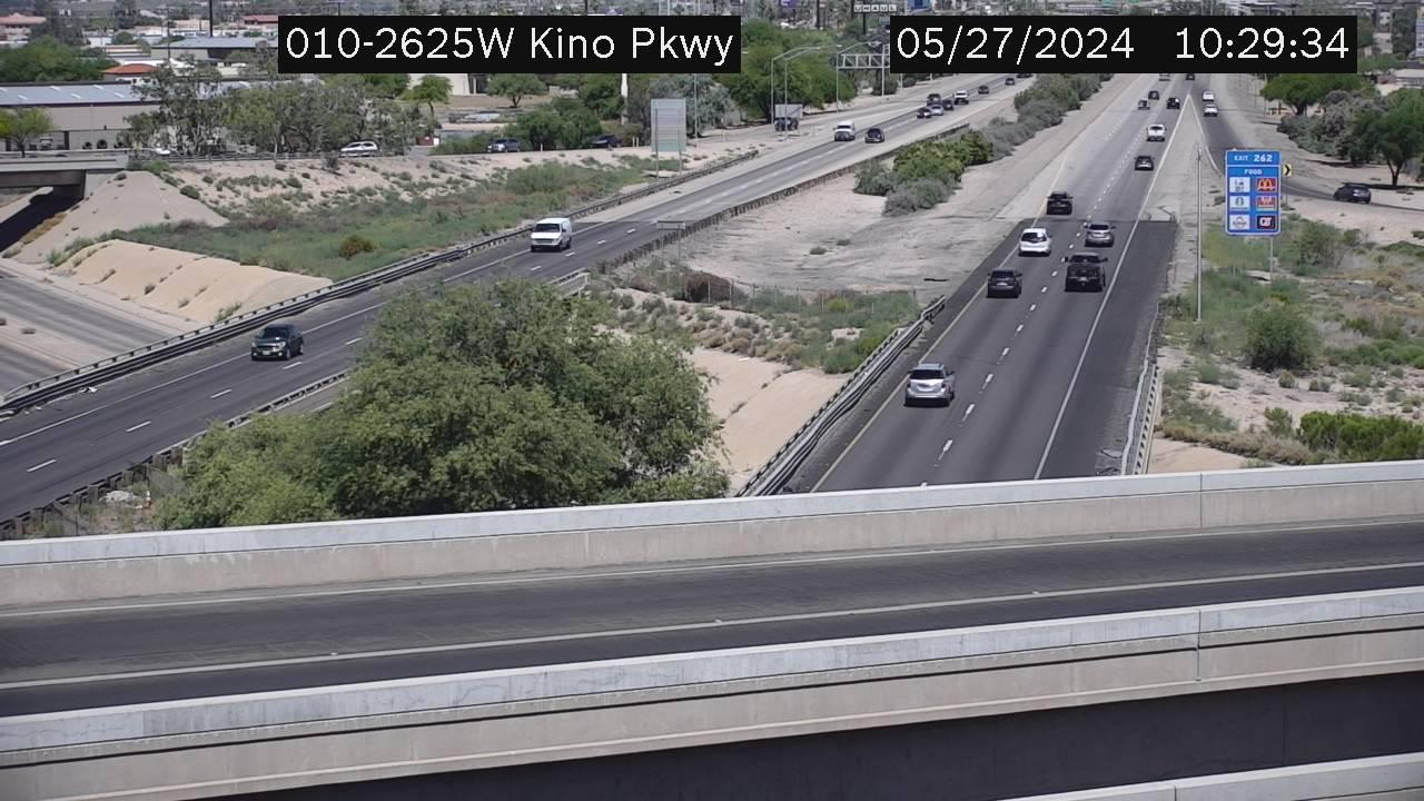 Traffic Cam Tucson › West: I-10 WB 262.50 @Kino Pkwy