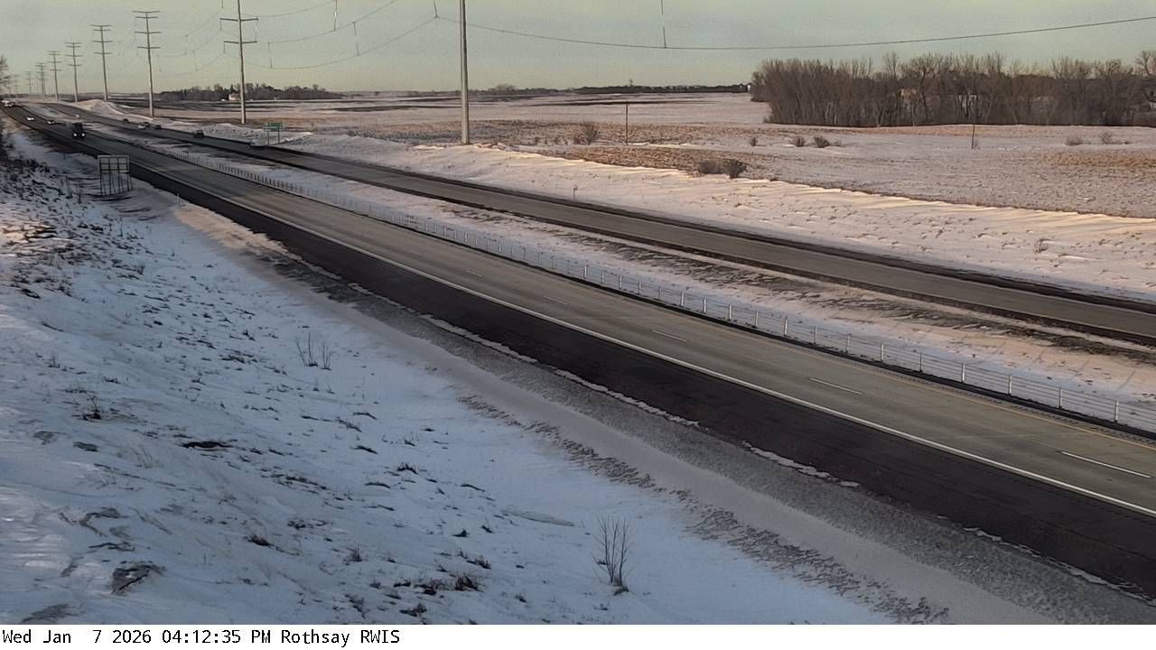 Traffic Cam Rothsay Mobile Home Park: I-94: I-94 (Rothsay - MP 38): I-94 (Rothsay - MP 38) View