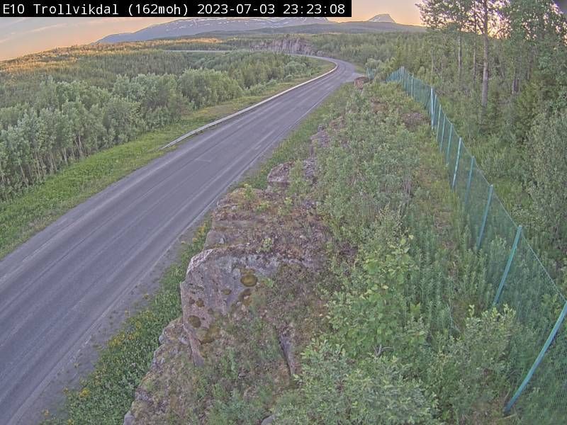 Traffic Cam Herjangen: E10 Trollvikdal (Bogen)