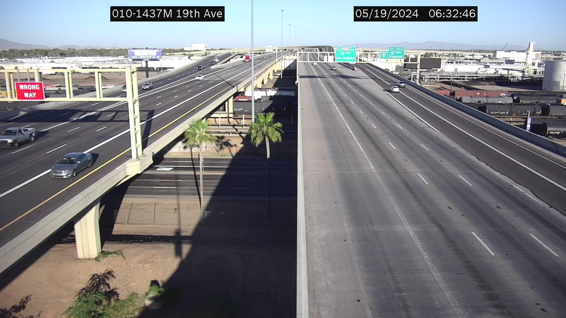 Traffic Cam Phoenix: I-W and th Ave