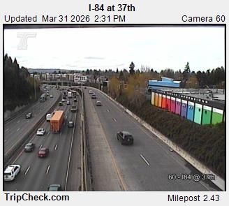 Traffic Cam Portland: I-84 at 37th