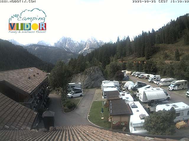 Traffic Cam Falcade: Dolomites Mountain Views 2