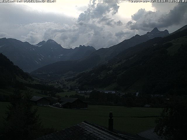 Glarus Süd: Village 2