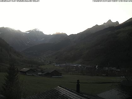 Glarus Süd: Village 2