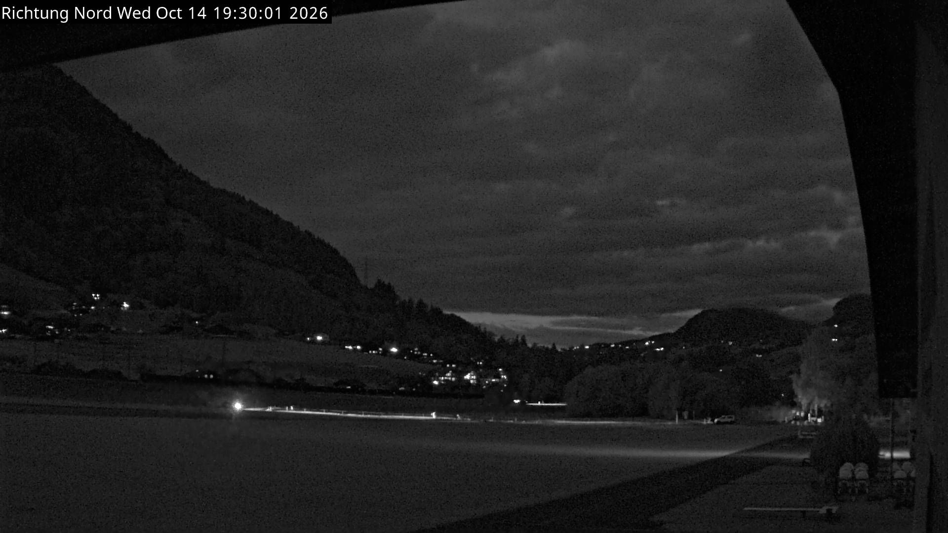 Reichenbach im Kandertal › Norden: Skydive by OUTDOOR - Air Base Drop Zone - Fluggruppe Reichenbach