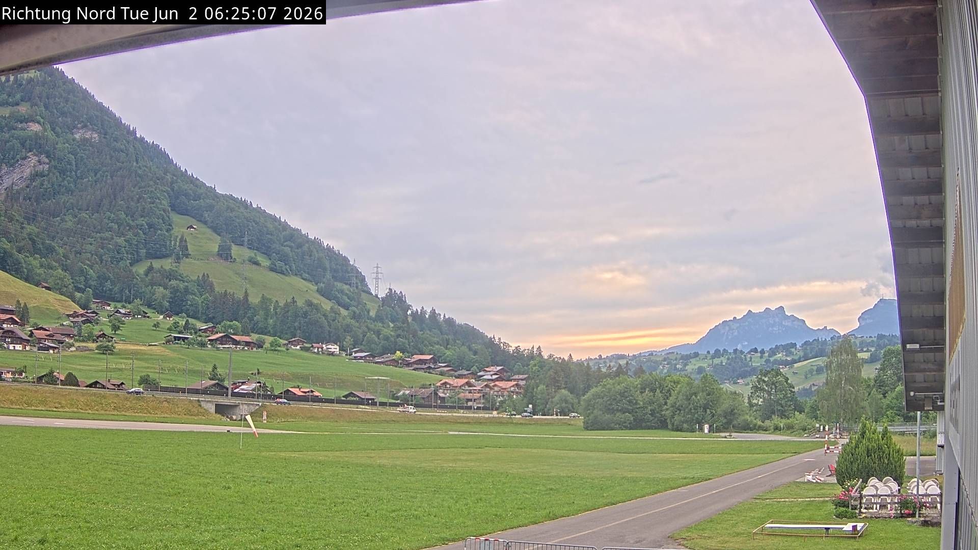 Reichenbach im Kandertal › Norden: Skydive by OUTDOOR - Air Base Drop Zone - Fluggruppe Reichenbach