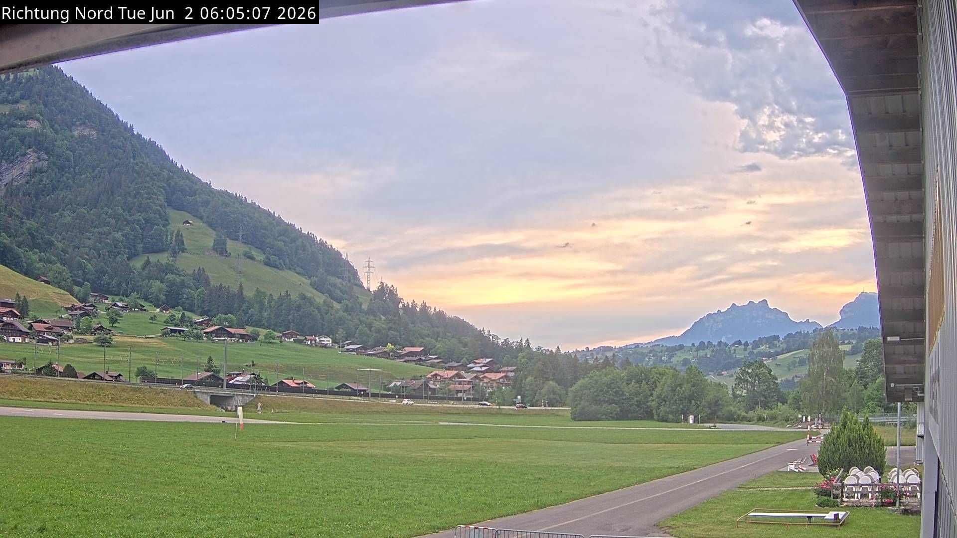 Reichenbach im Kandertal › Norden: Skydive by OUTDOOR - Air Base Drop Zone - Fluggruppe Reichenbach