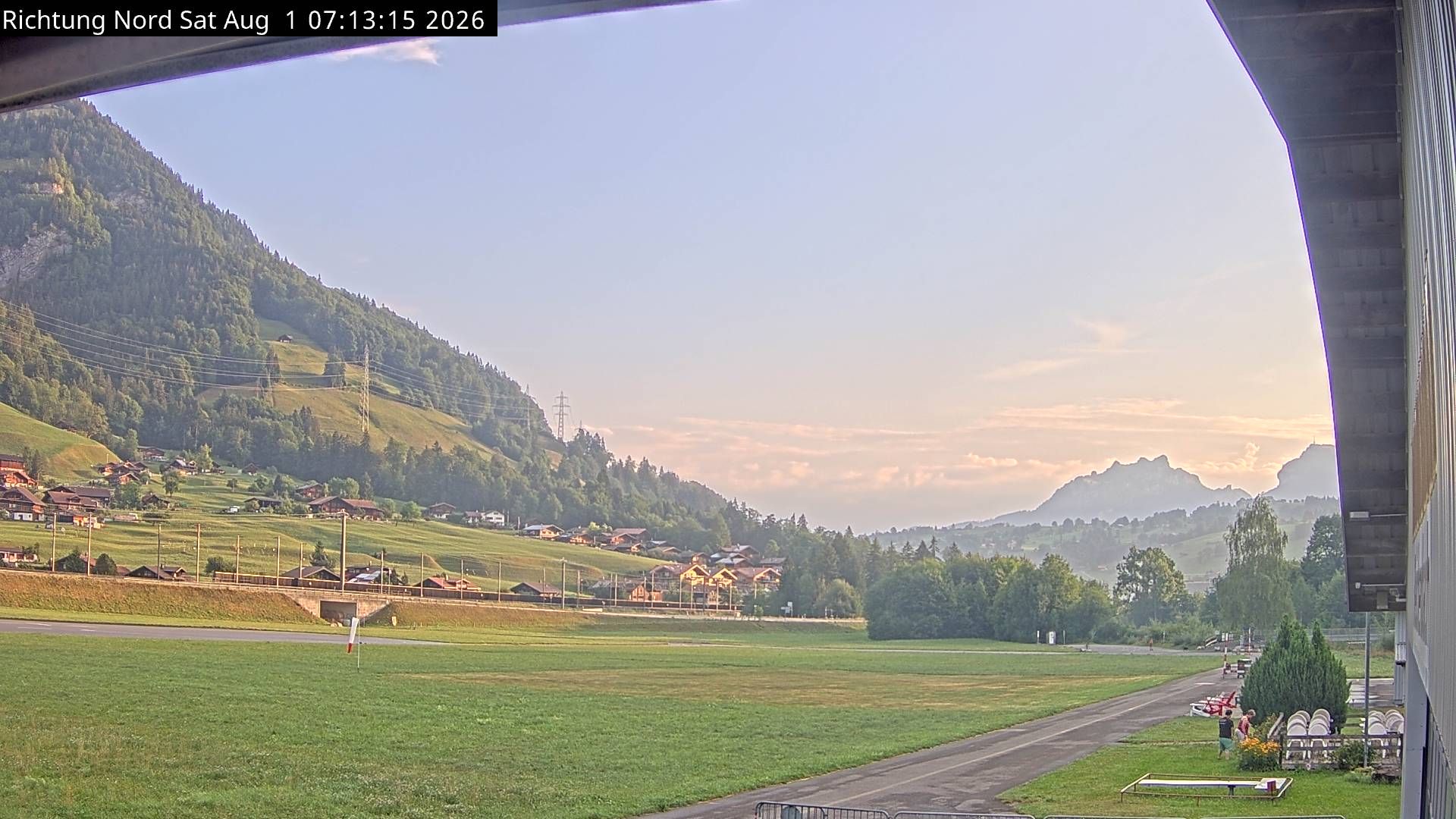 Reichenbach im Kandertal › Norden: Skydive by OUTDOOR - Air Base Drop Zone - Fluggruppe Reichenbach