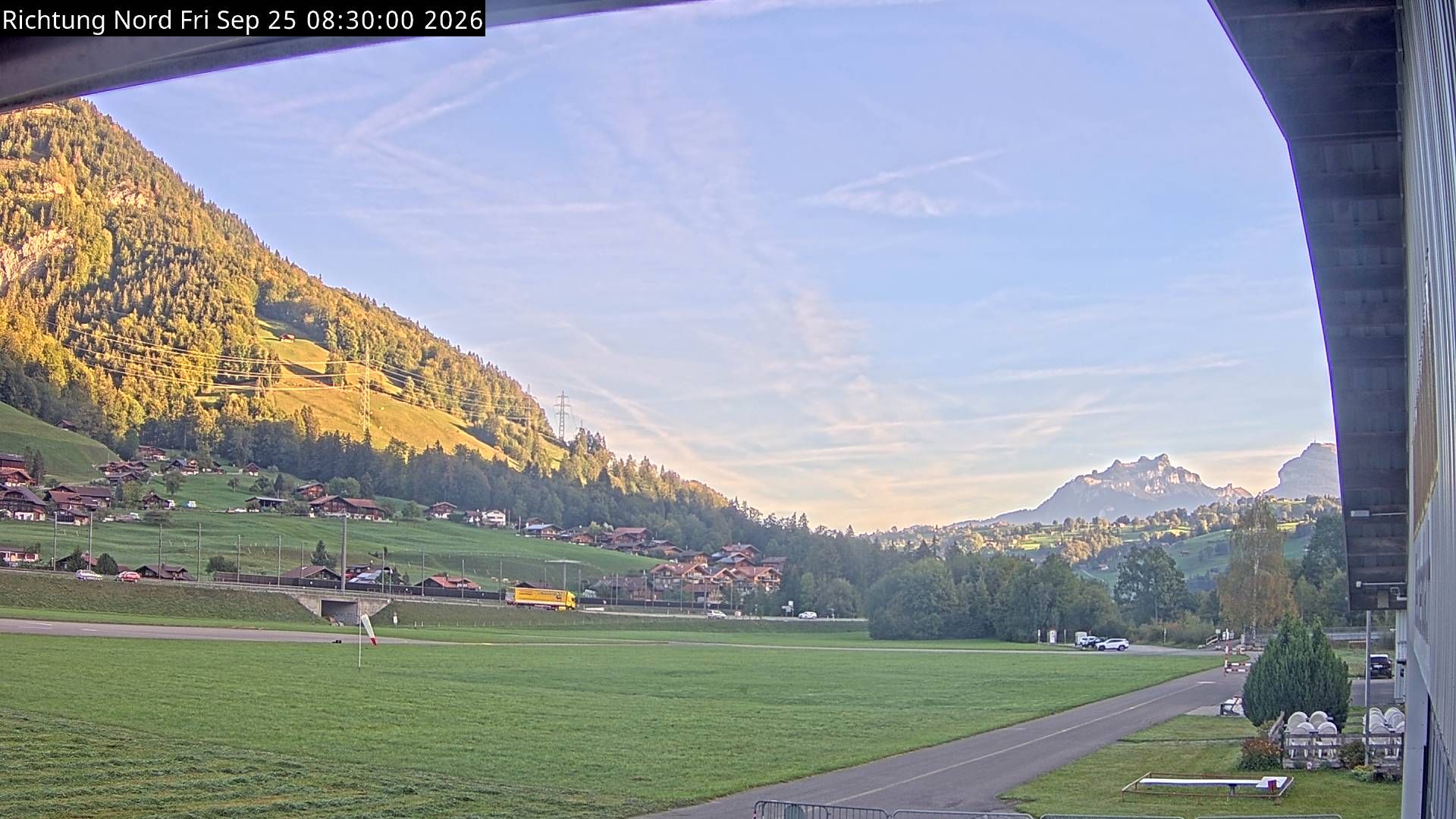 Reichenbach im Kandertal › Norden: Skydive by OUTDOOR - Air Base Drop Zone - Fluggruppe Reichenbach