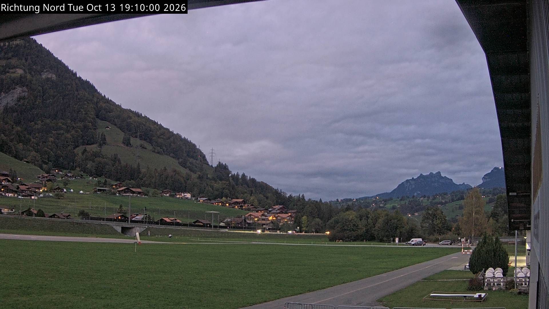 Reichenbach im Kandertal › Norden: Skydive by OUTDOOR - Air Base Drop Zone - Fluggruppe Reichenbach