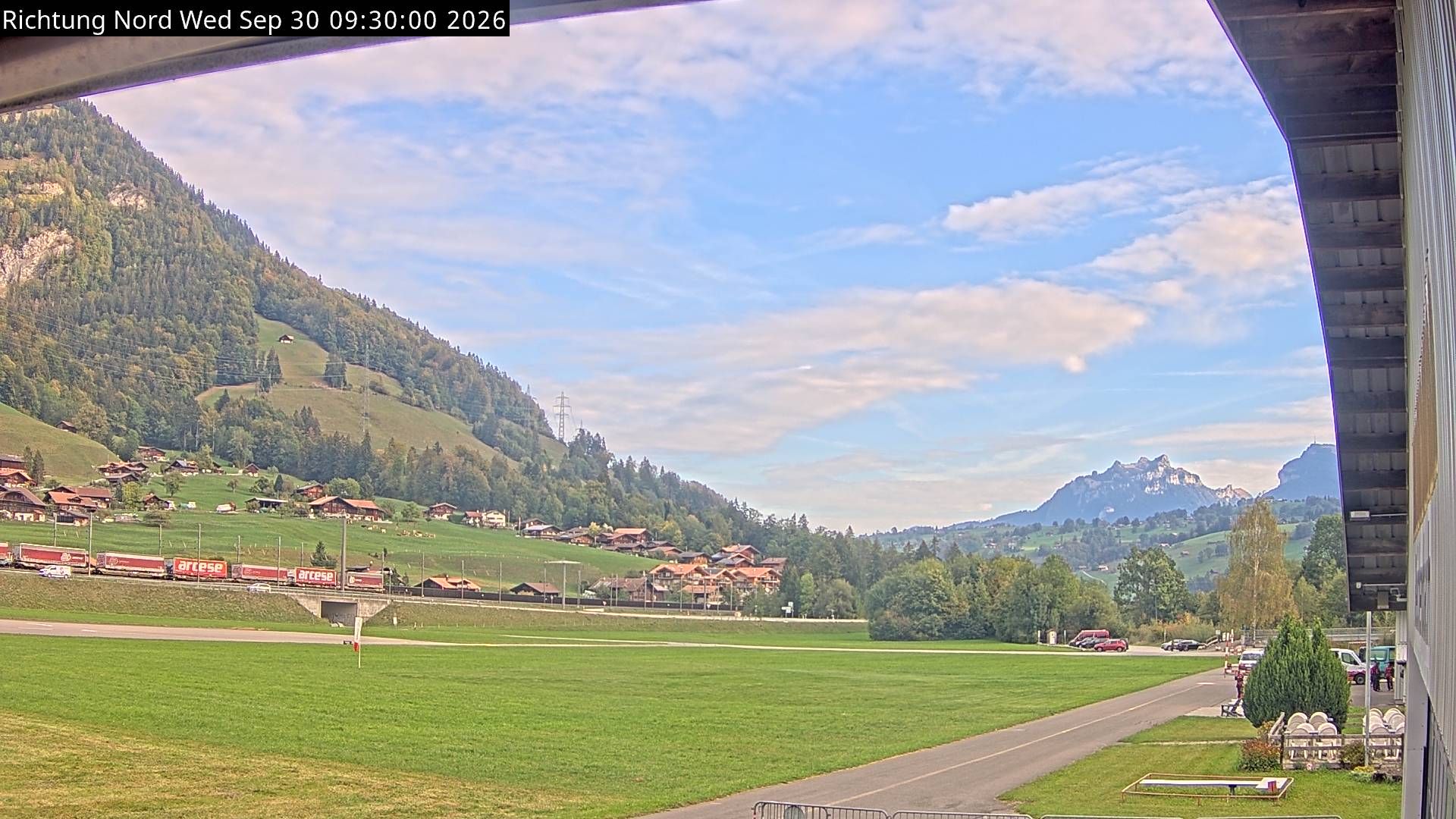 Reichenbach im Kandertal › Norden: Skydive by OUTDOOR - Air Base Drop Zone - Fluggruppe Reichenbach