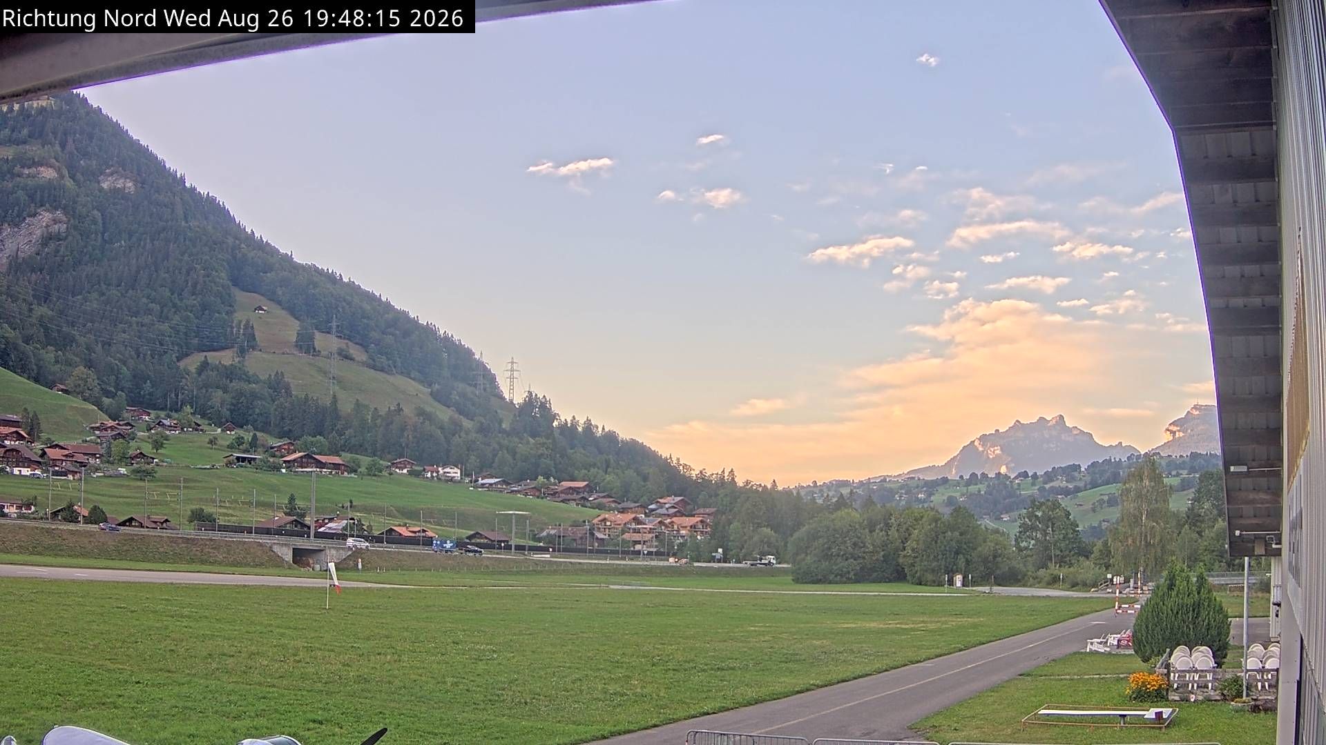Reichenbach im Kandertal › Norden: Skydive by OUTDOOR - Air Base Drop Zone - Fluggruppe Reichenbach