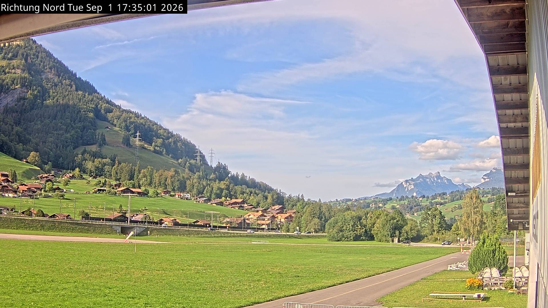 Reichenbach im Kandertal › Norden: Skydive by OUTDOOR - Air Base Drop Zone - Fluggruppe Reichenbach