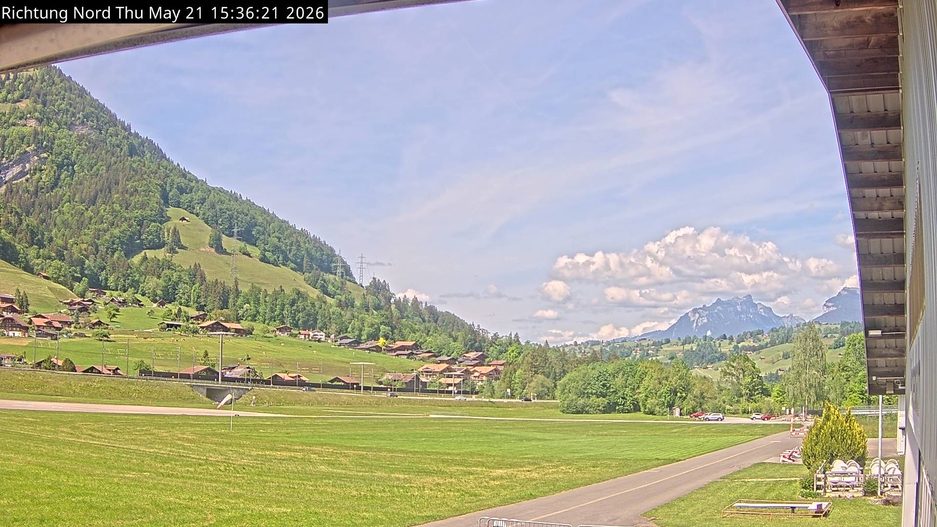 Reichenbach im Kandertal › Norden: Skydive by OUTDOOR - Air Base Drop Zone - Fluggruppe Reichenbach