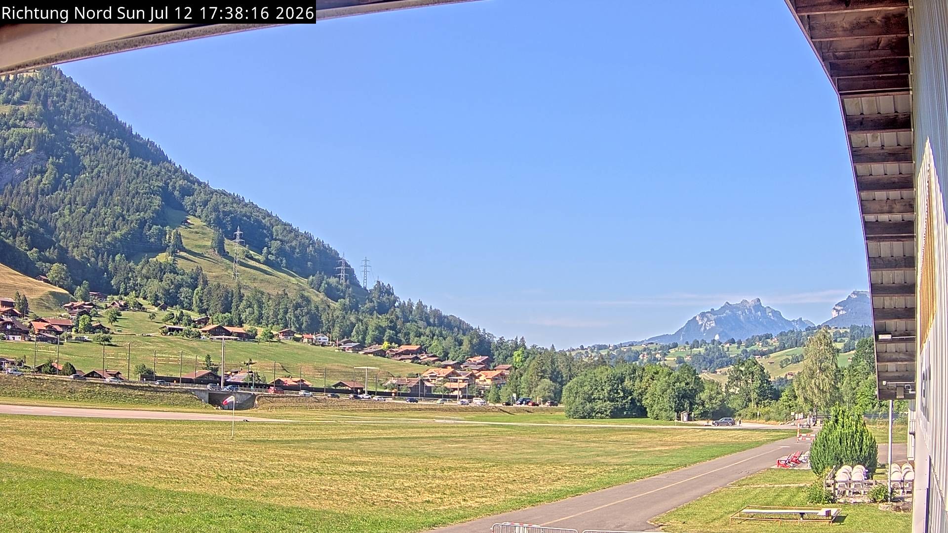 Reichenbach im Kandertal › Norden: Skydive by OUTDOOR - Air Base Drop Zone - Fluggruppe Reichenbach