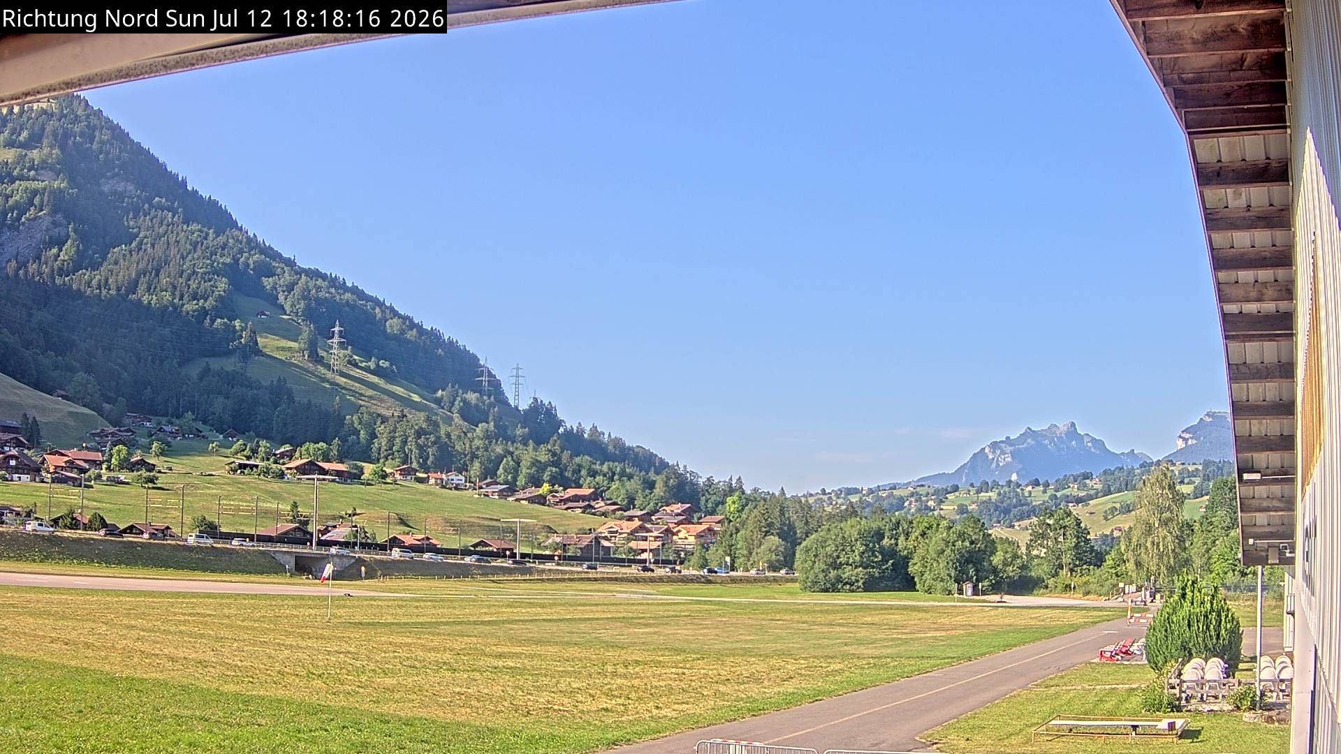 Reichenbach im Kandertal › Norden: Skydive by OUTDOOR - Air Base Drop Zone - Fluggruppe Reichenbach