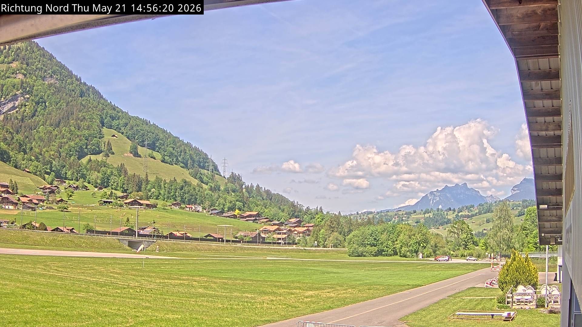 Reichenbach im Kandertal › Norden: Skydive by OUTDOOR - Air Base Drop Zone - Fluggruppe Reichenbach