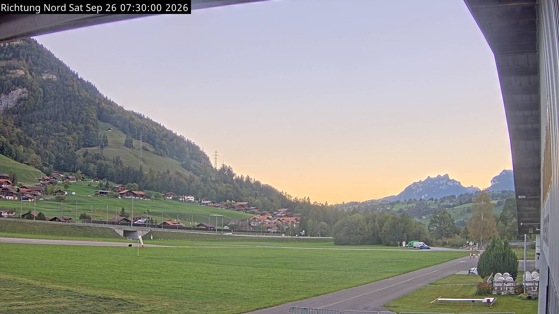 Reichenbach im Kandertal › Norden: Skydive by OUTDOOR - Air Base Drop Zone - Fluggruppe Reichenbach